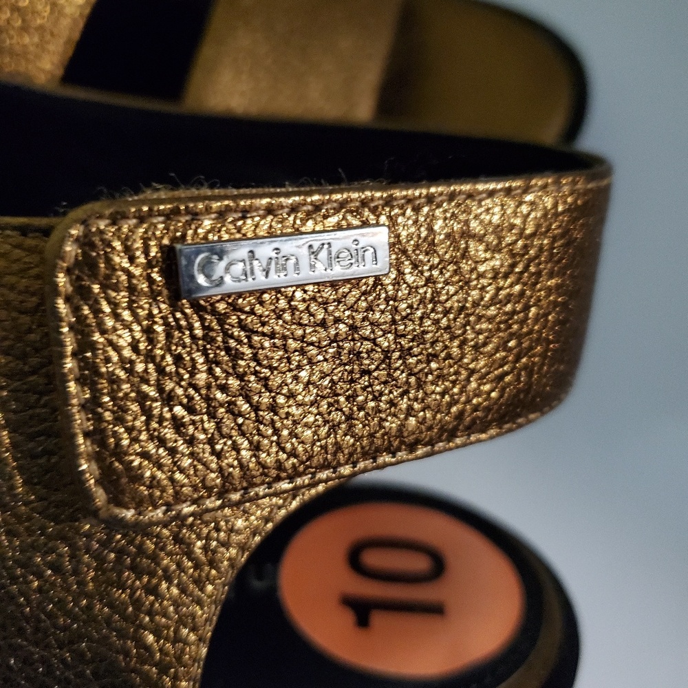 Sandals - Picture 2 of 2